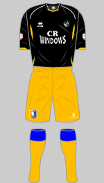 mansfield town kit v bristol rovers may 2014