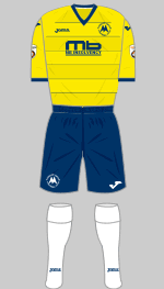 torquay united 2014-15 1st kit blue shorts version